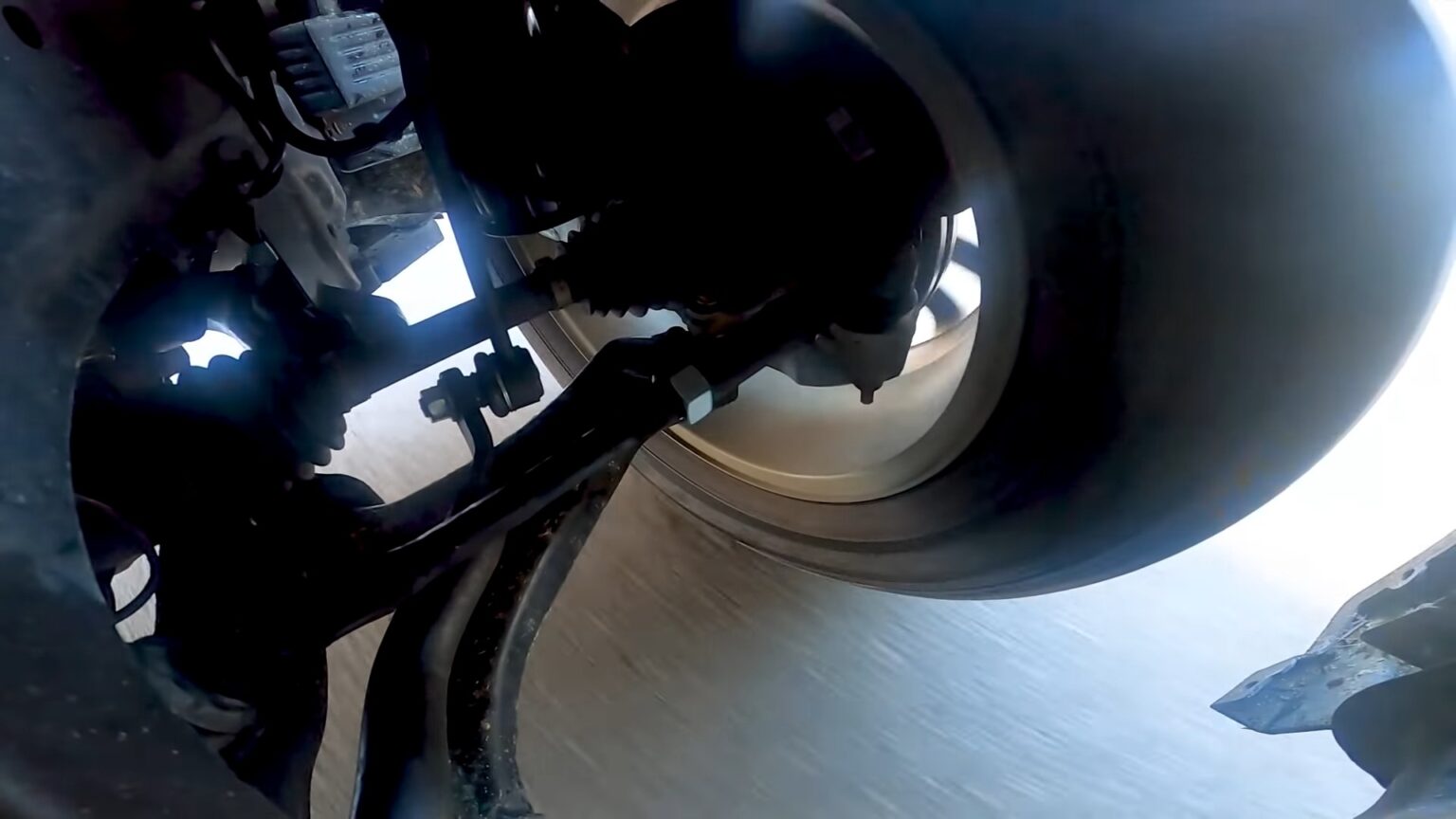 What Happens If Your Axle Breaks While Driving? Prevent A Nasty Surprise
